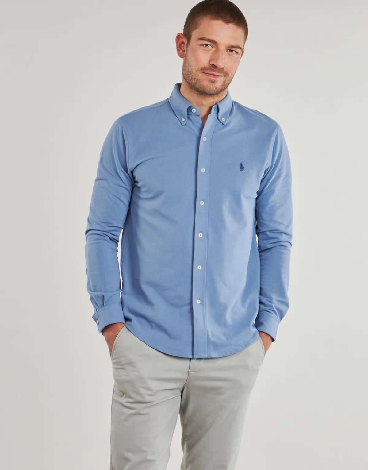 Polo Ralph Lauren CHEMISE AJUSTEE COL BOUTONNE EN POLO FEATHERWEIGHT-Homme Chemises