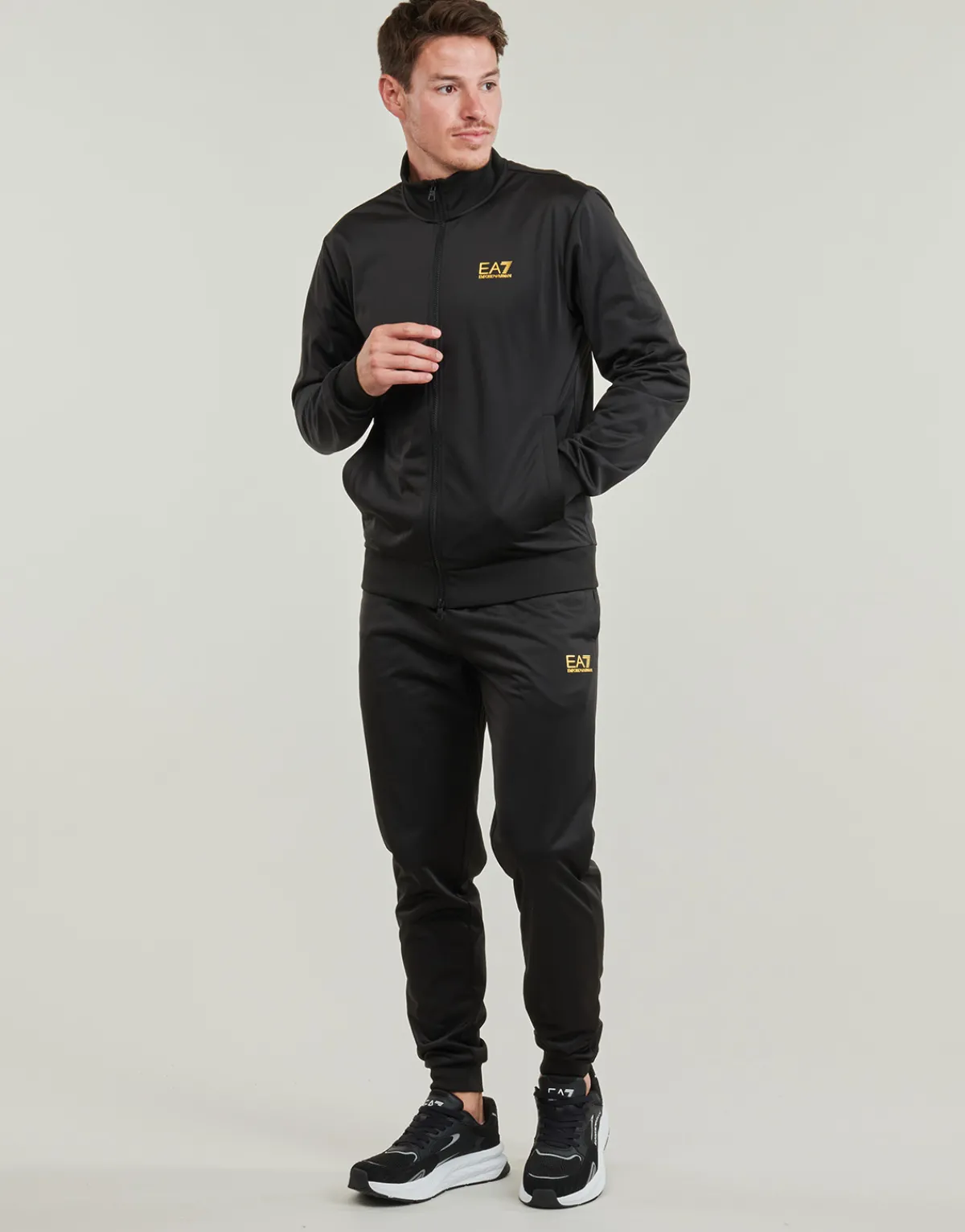 Emporio Armani EA7 TRAIN CORE ID M T-SUIT TT FZ CH PL-Homme Joggings & Survêtements