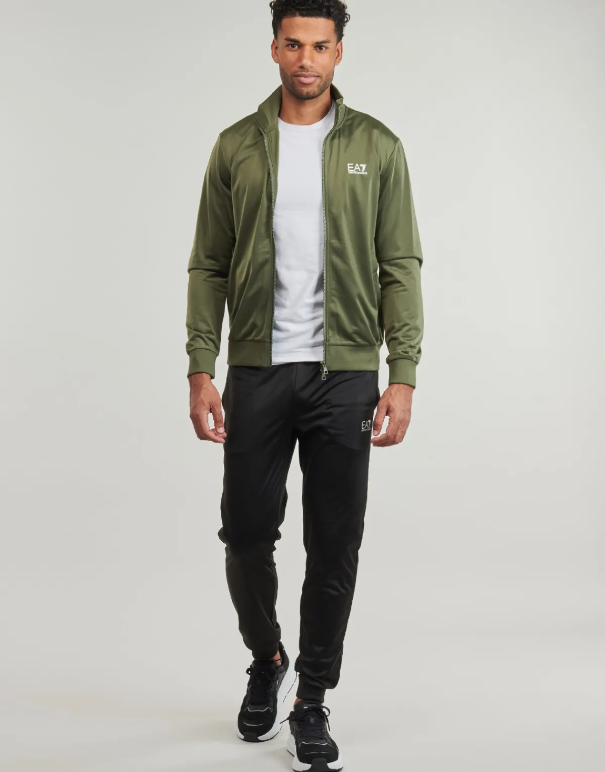 Emporio Armani EA7 TRAIN CORE ID M T-SUIT T-TOP FZ CH PL CC-Homme Joggings & Survêtements